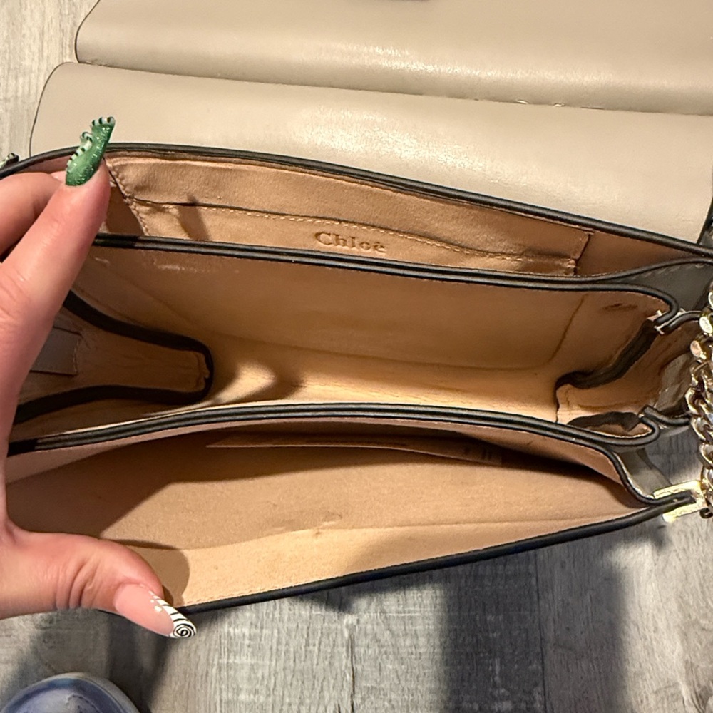 Chloé Faye Medium Shoulder Bag - Picture 4 of 7